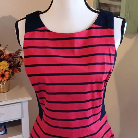 NWT Tommy Hilfiger Striped Dress - Picture 2 of 8
